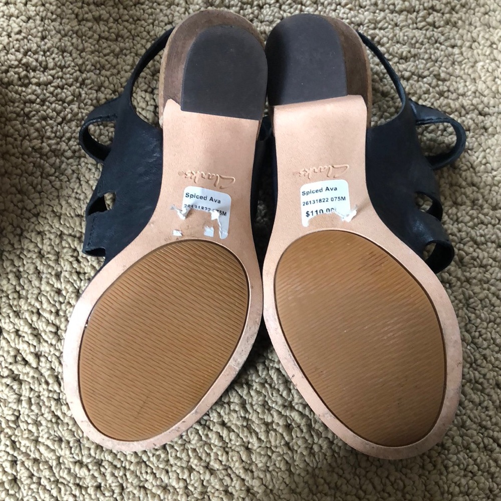 Clarks Heels - Picture 4 of 7
